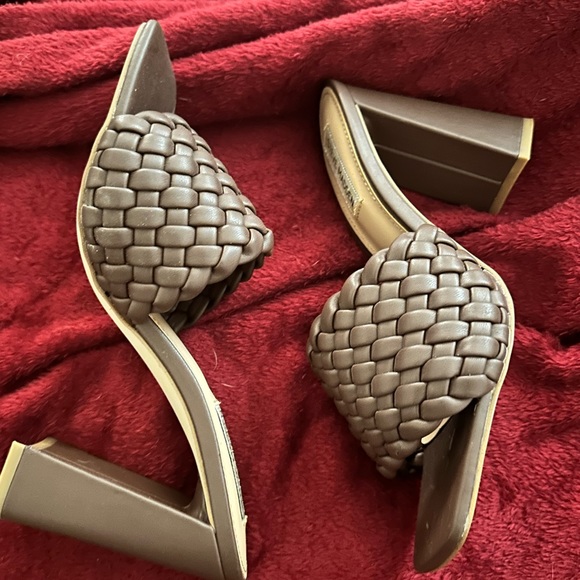 Steve Madden Heels - Picture 1 of 5